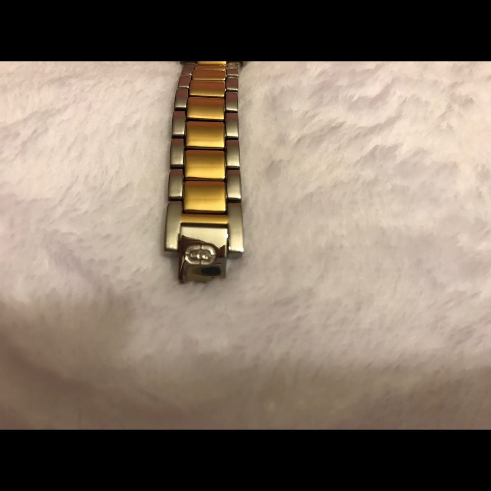 Watch - Picture 3 of 4